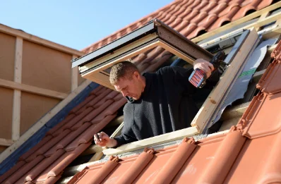 Pose de fenêtres de toit Velux à Mela